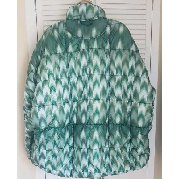 NEW FP MOVEMENT SCRUNCHY GLOSSY PRINTED PIPPA PACKABLE PUFFER JACKET LARGE - Picture 8 of 14